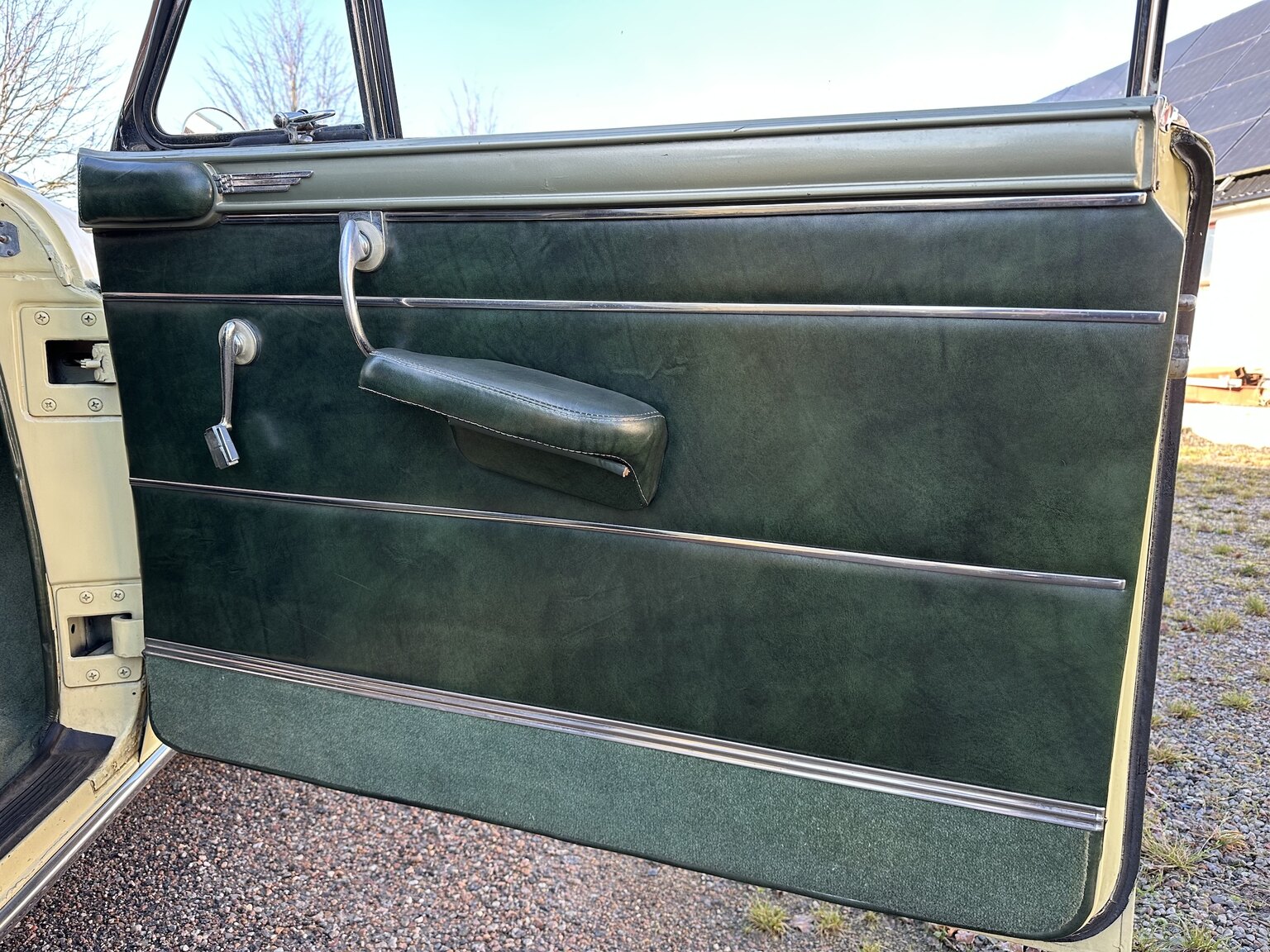 Interior image of 1950 Chrysler Windsor Convertible (32)