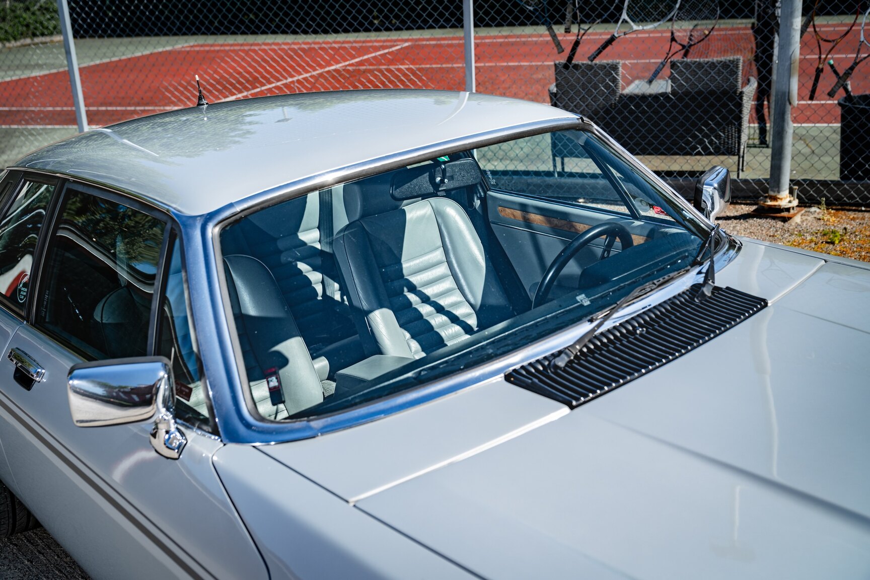 Exteriörbild på 1985 Jaguar XJ-S HE