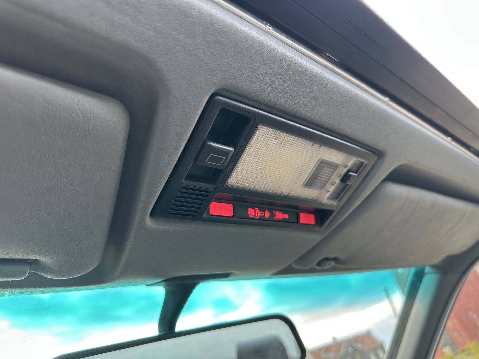 Interior image of 1988 Mercedes-Benz 190 E