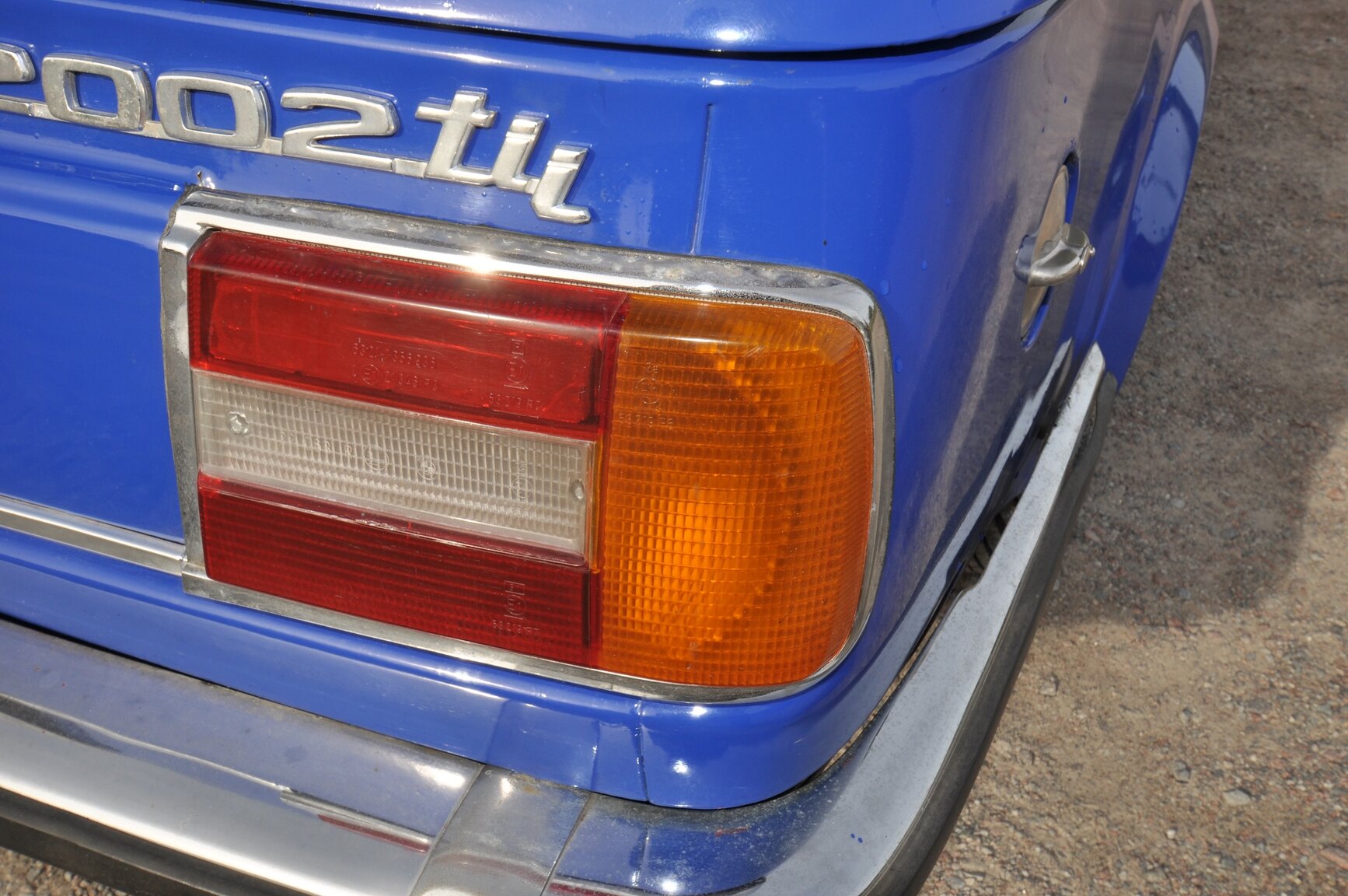Exteriörbild på 1975 BMW 2002 Tii