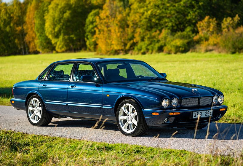 2001 Jaguar XJR