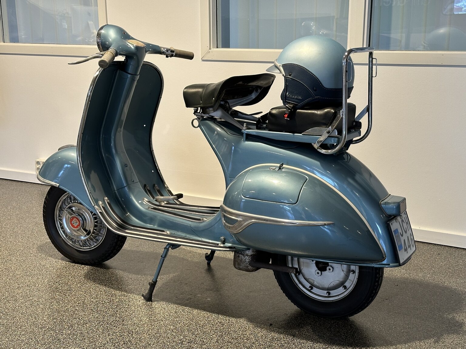 Exteriörbild på 1959 Vespa Piaggio 150cc Widebody