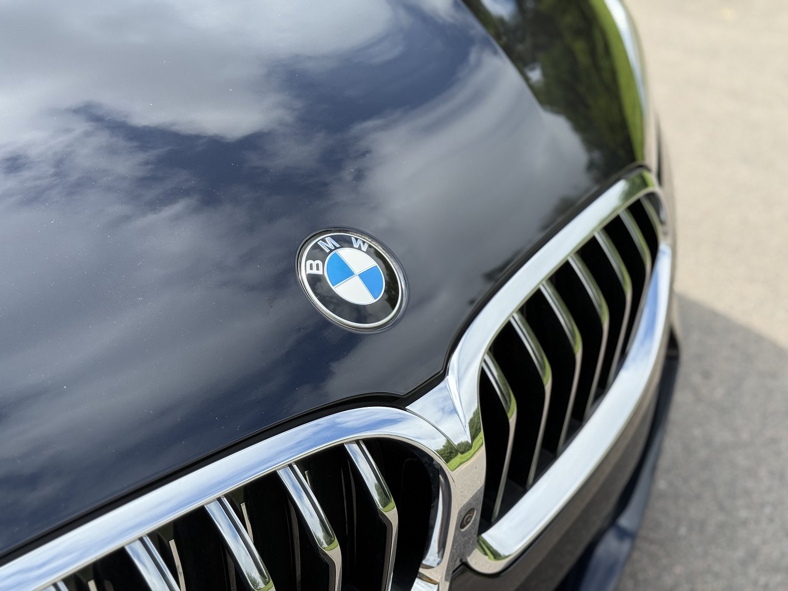Exterior image of 2019 BMW M850i xDrive Convertible Steptronic