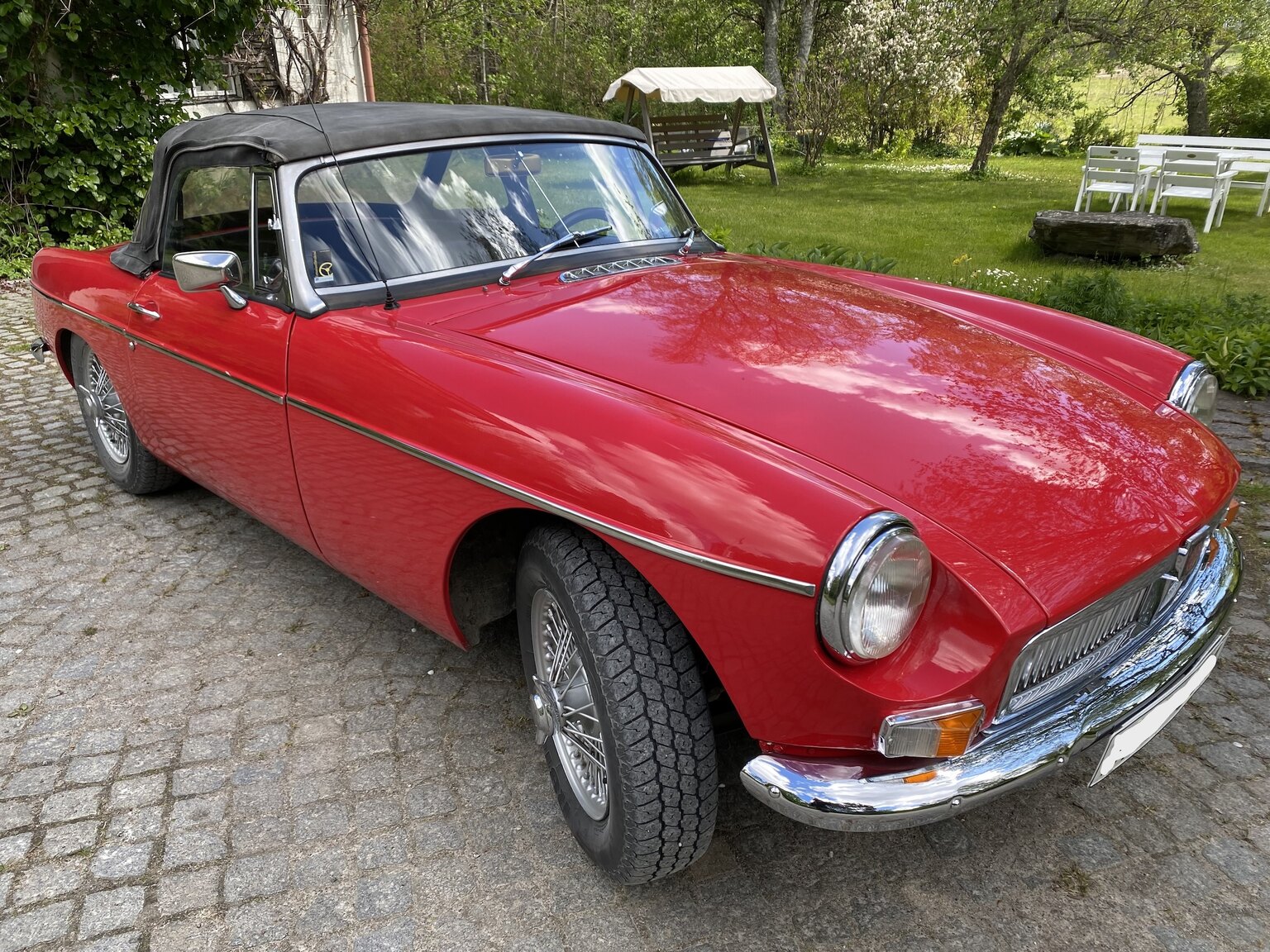 Exterior image of 1967 MG MGB 1800