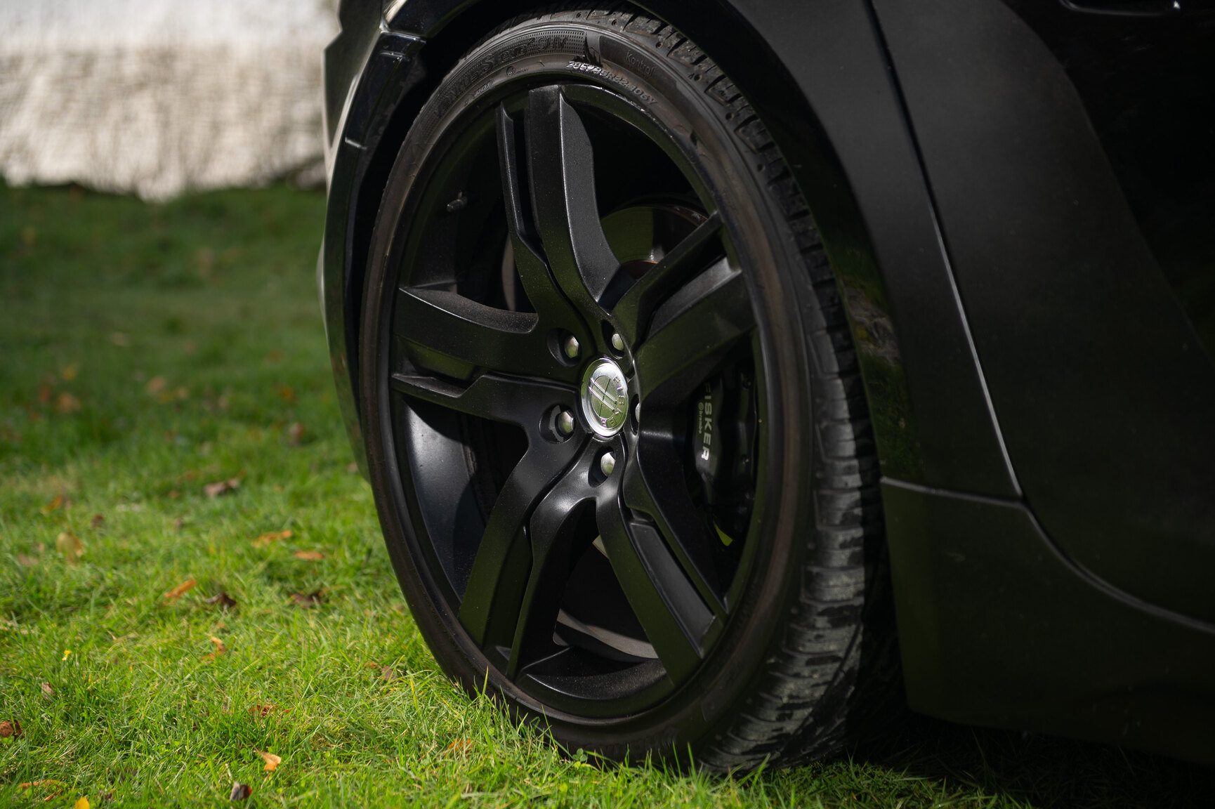 Exteriörbild på 2013 Fisker Karma ES