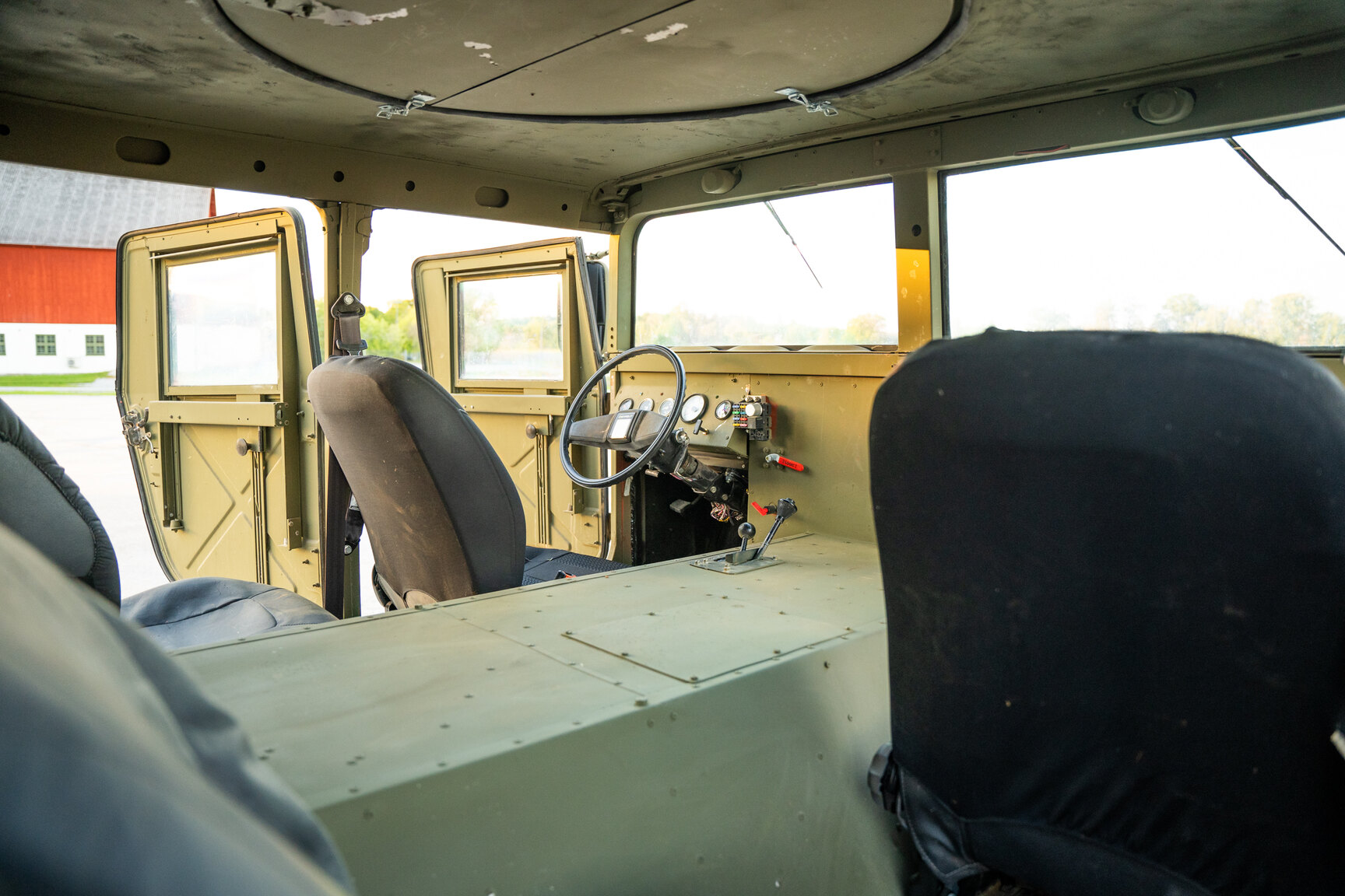 Innenraumfoto von 1987 Chevrolet/Humvee H1 Slantback