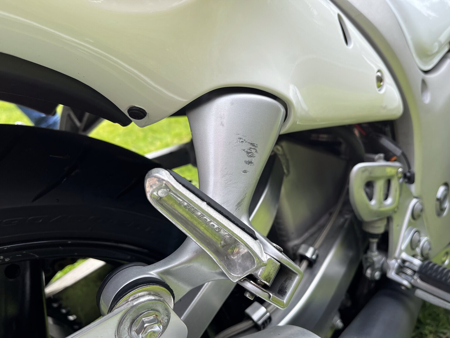 Exteriörbild på 1999 Suzuki GSX1300R Hayabusa