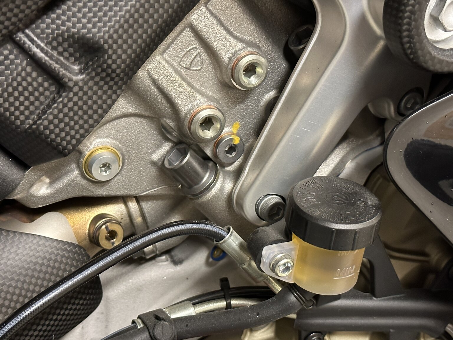 Image of 2020 Ducati Panigale V4 25° Anniversario (20) mechanics