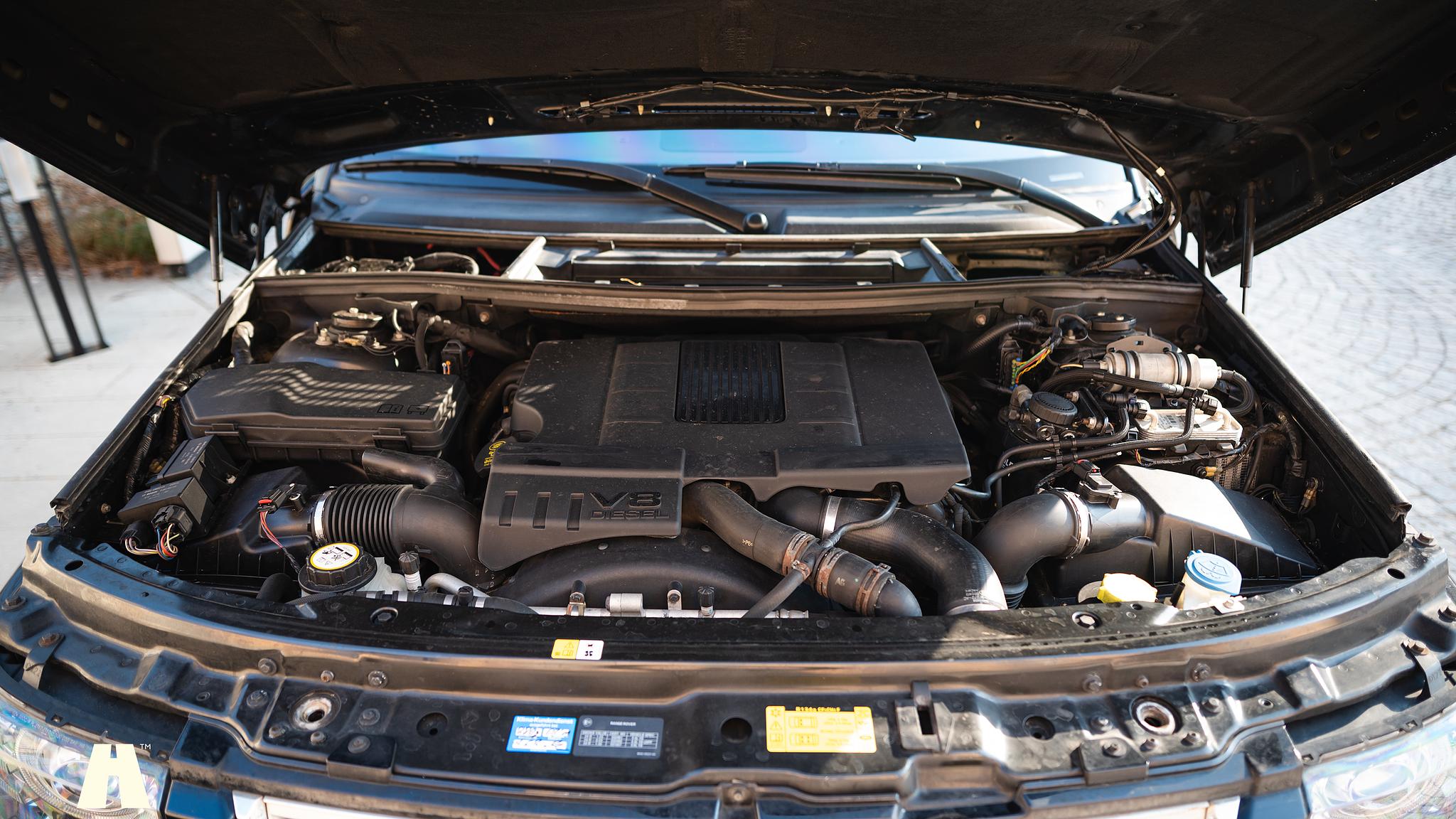 Image of 2012 Land Rover Range Rover Westminster TDV8 (L322) mechanics