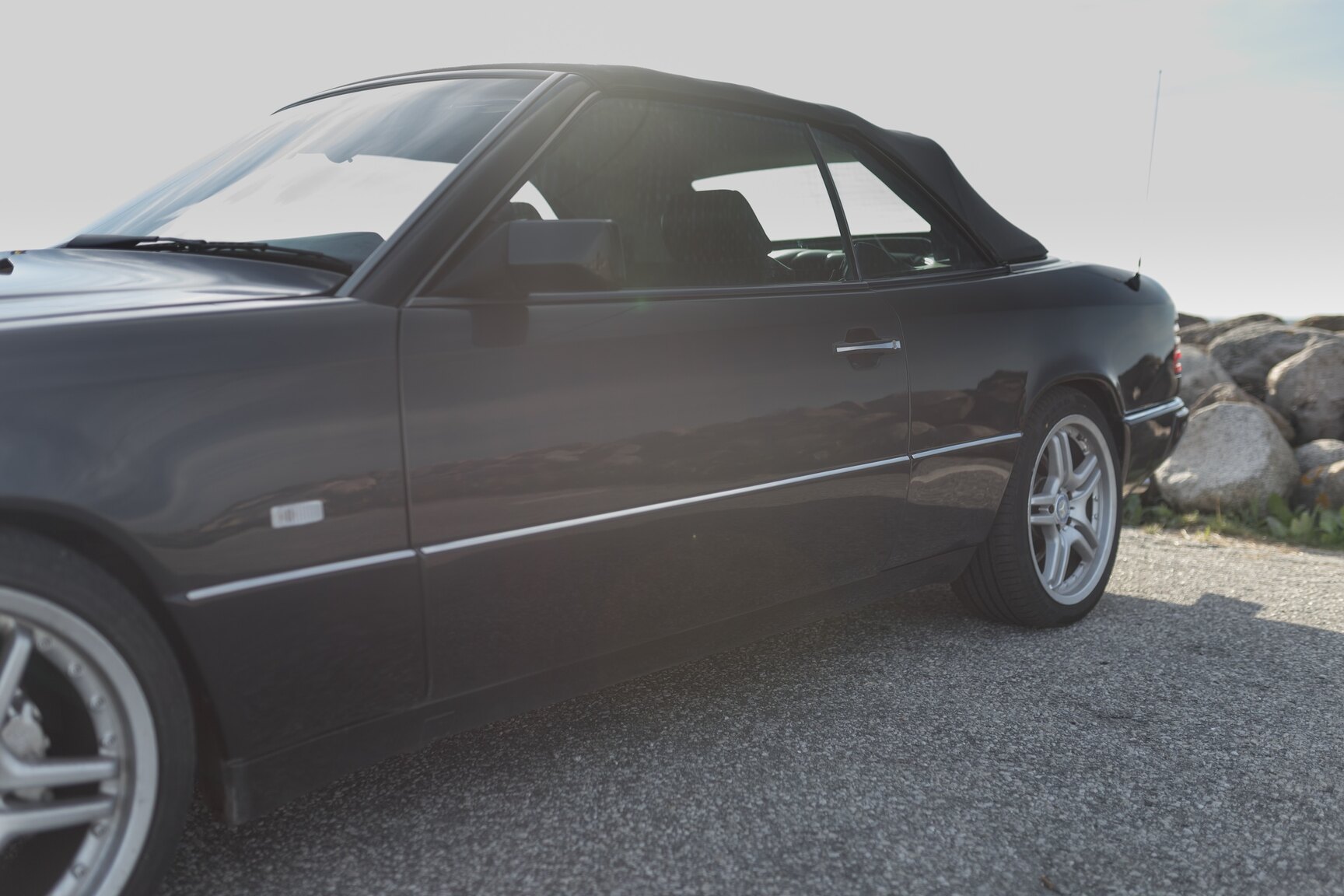 Exteriörbild på 1993 Mercedes-Benz 300 CE-24 Cabriolet