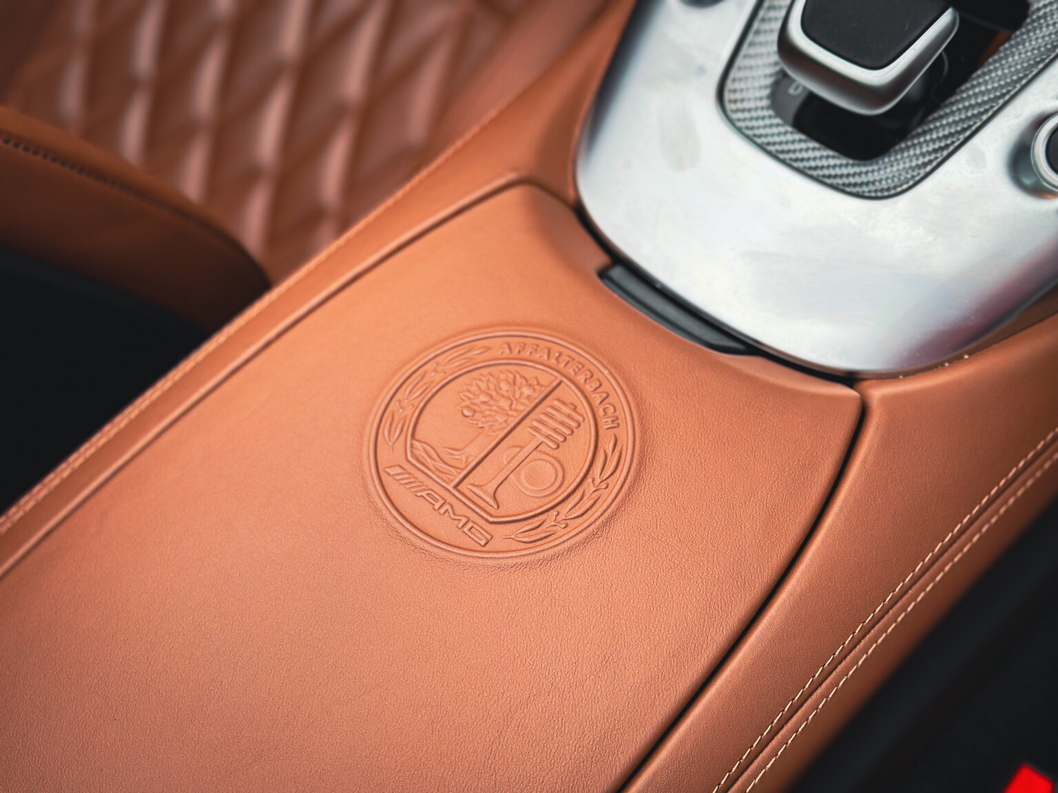 Innenraumfoto von 2018 Mercedes Benz AMG GT C (36)