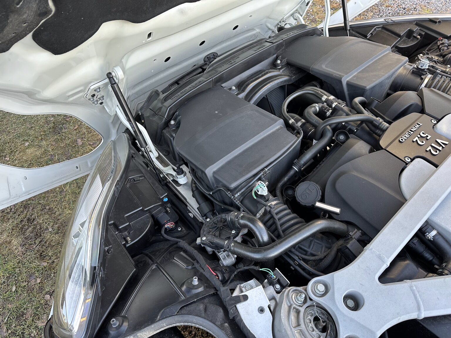 Image of 2018 Aston Martin DB11 mechanics