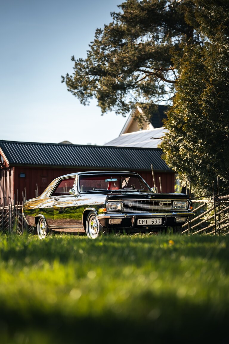 Exteriörbild på 1966 Opel Diplomat Coupé 5.4