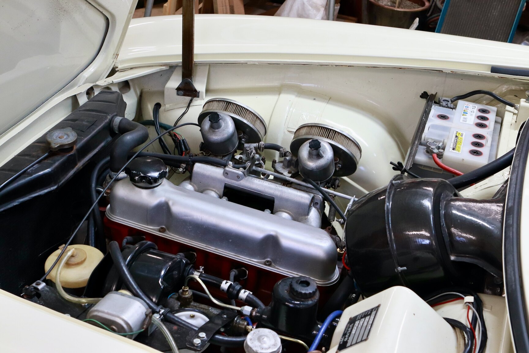 Image of 1964 Volvo P 1800S mechanics