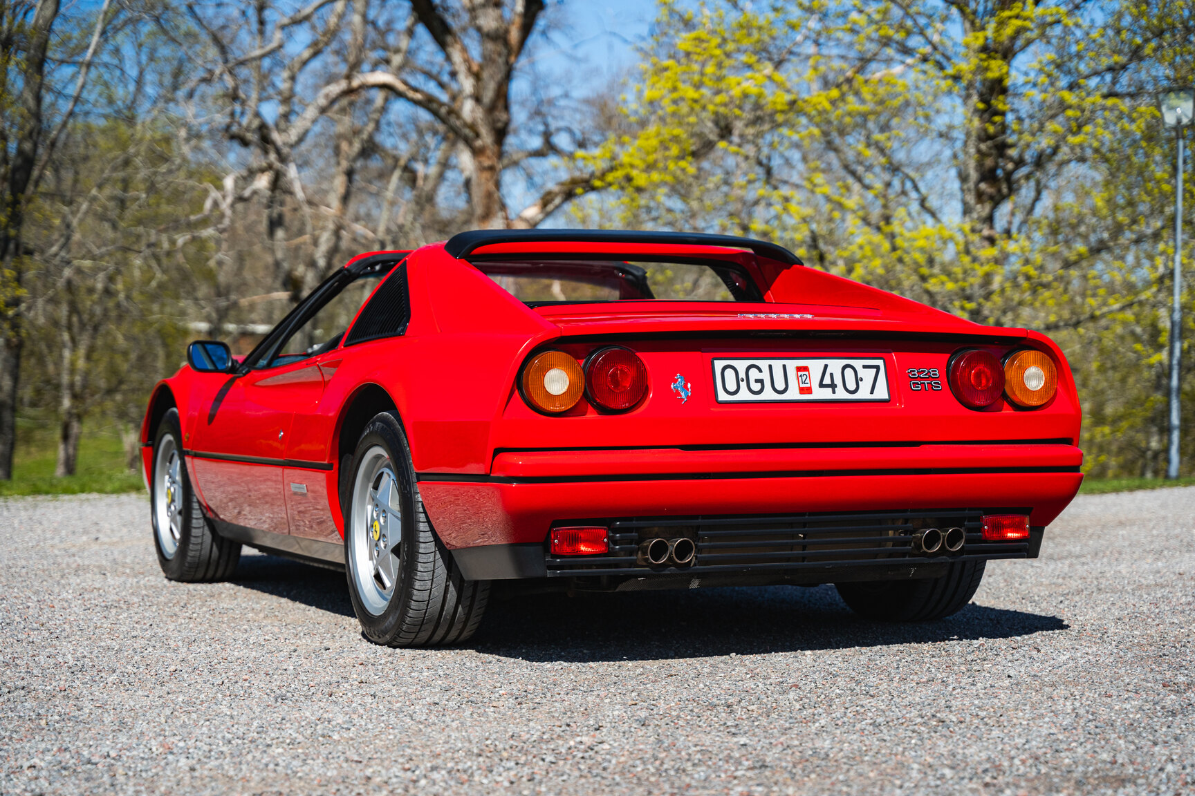 Exteriörbild på 1989 Ferrari 328 GTS