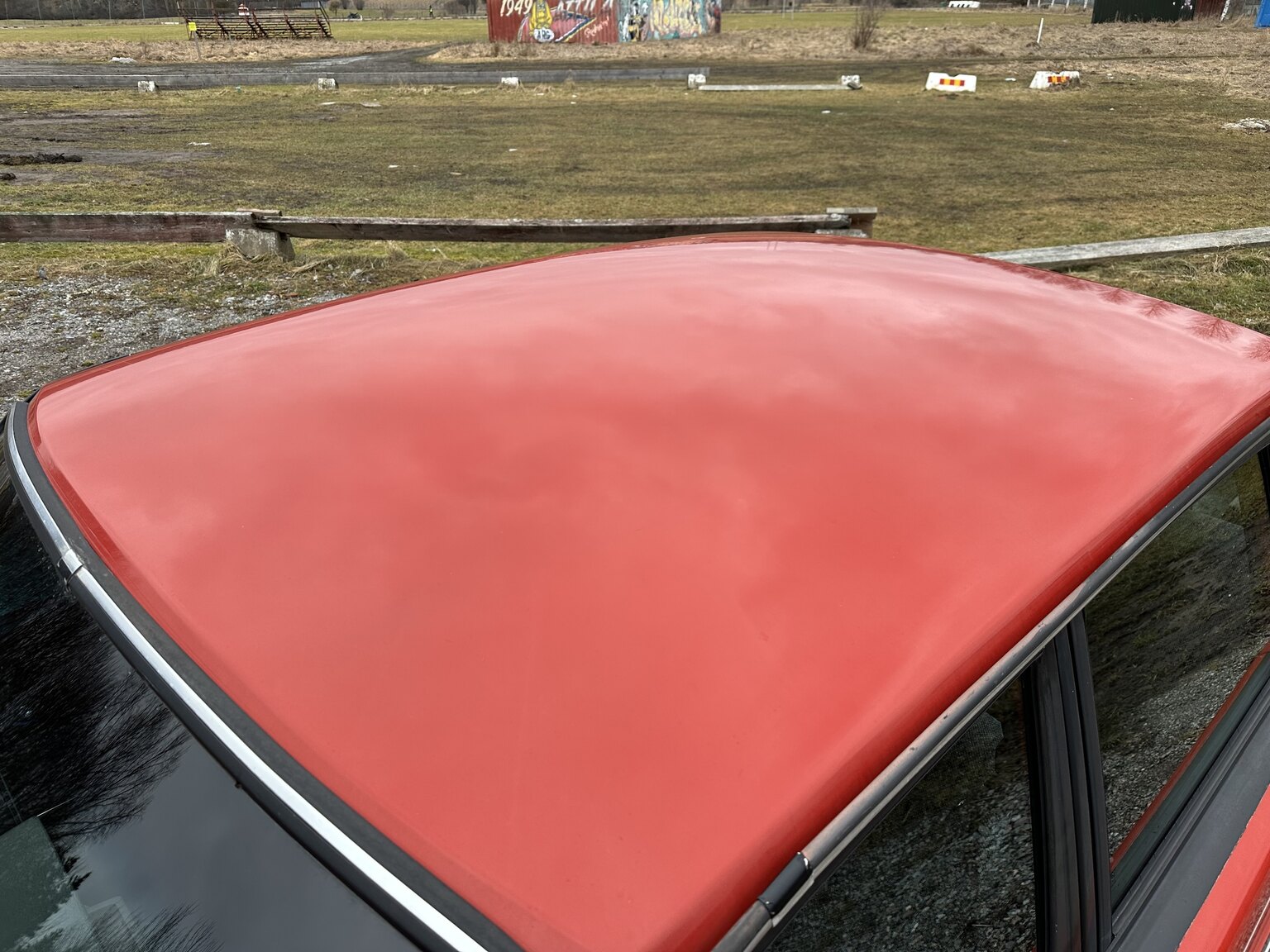 Exterior image of 1990 Volvo 240 (37)