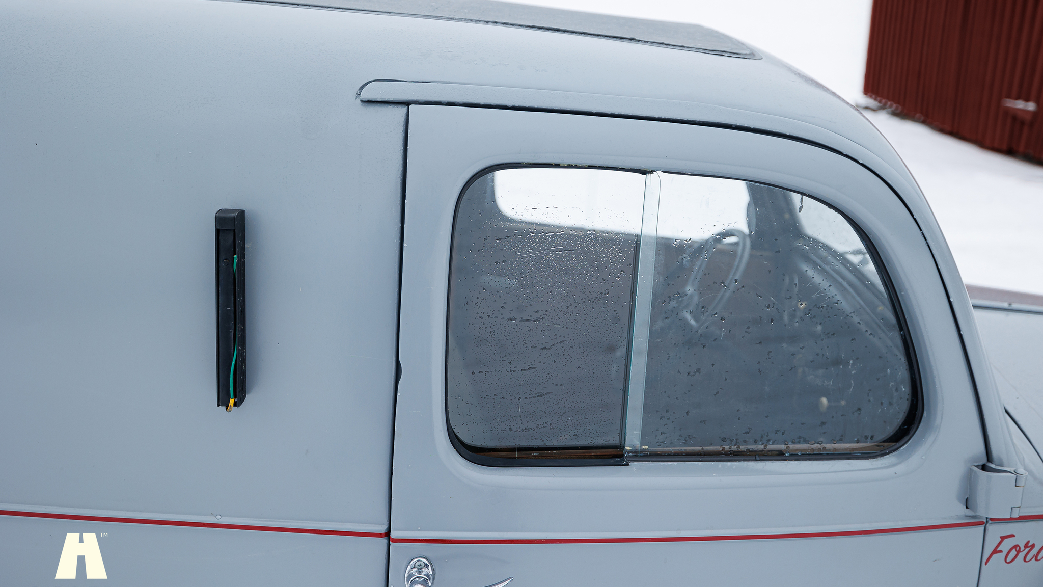 Exteriörbild på 1952 Ford E4930 Van (25)