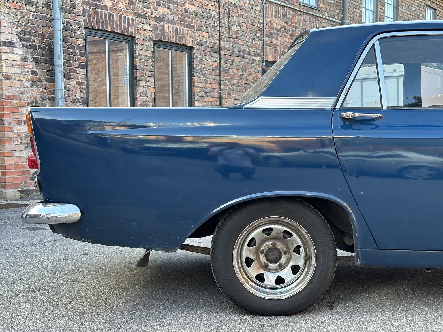 Exterior image of 1964 Ford Zephyr