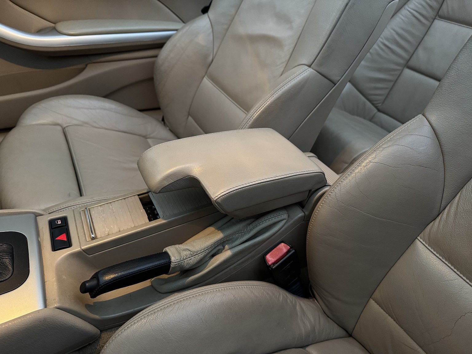 Interiörbild 2001 BMW 325IA CAB