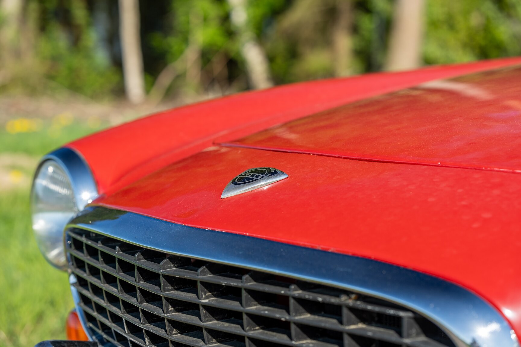 Exterior image of 1961 Volvo P1800
