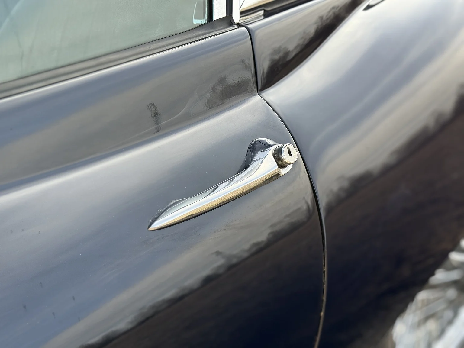 Exteriörbild på 1969 Jaguar E-Type 4.2 Coupe (80)