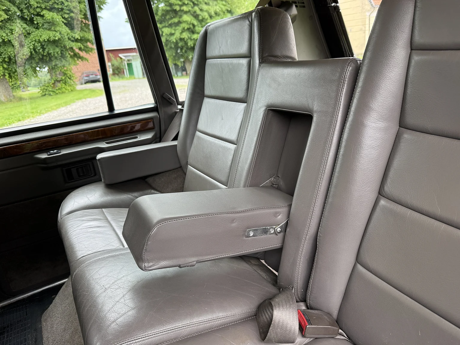 Innenraumfoto von 1990 Range Rover Vogue SE 3.9 (42)
