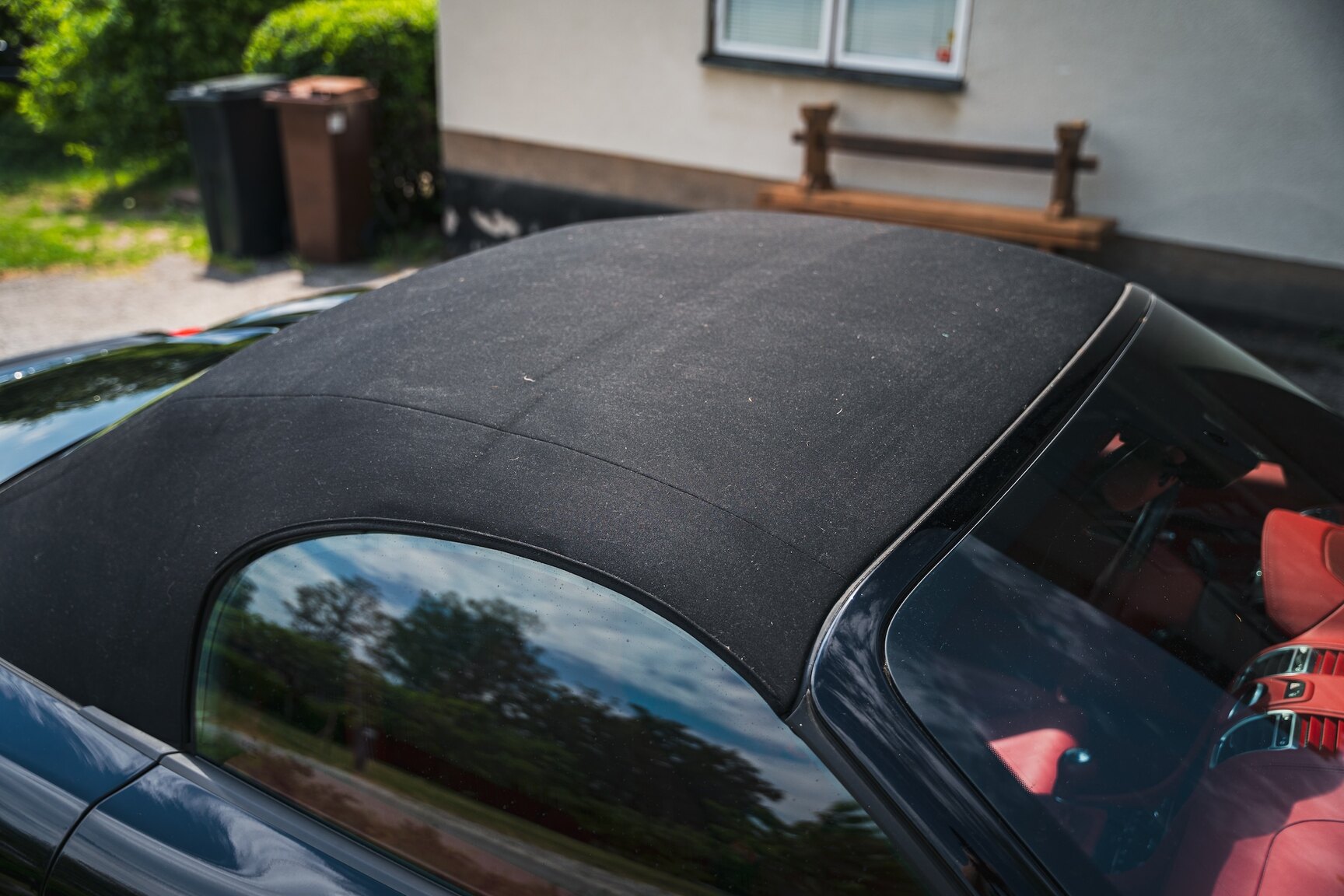 Exterior image of 2013 Porsche Boxster S (7)