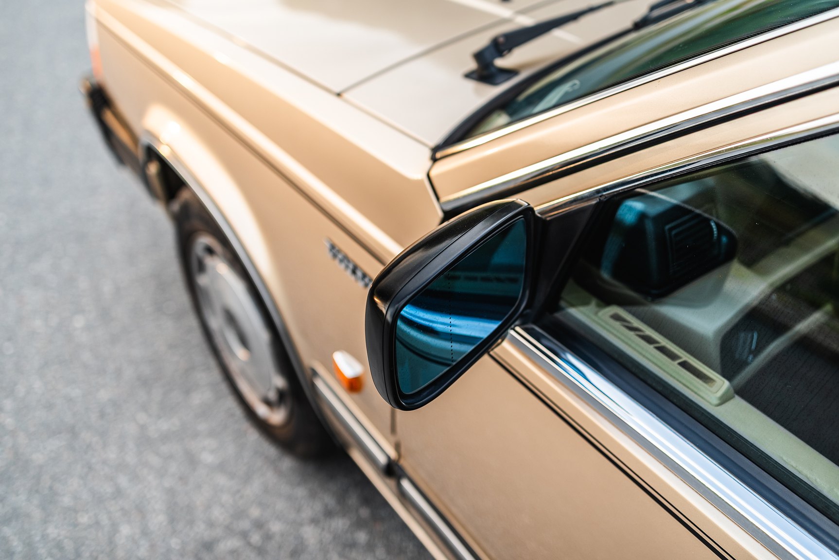 Exteriörbild på 1986 Volvo 760 GLE 2.8 V6 Automatisk