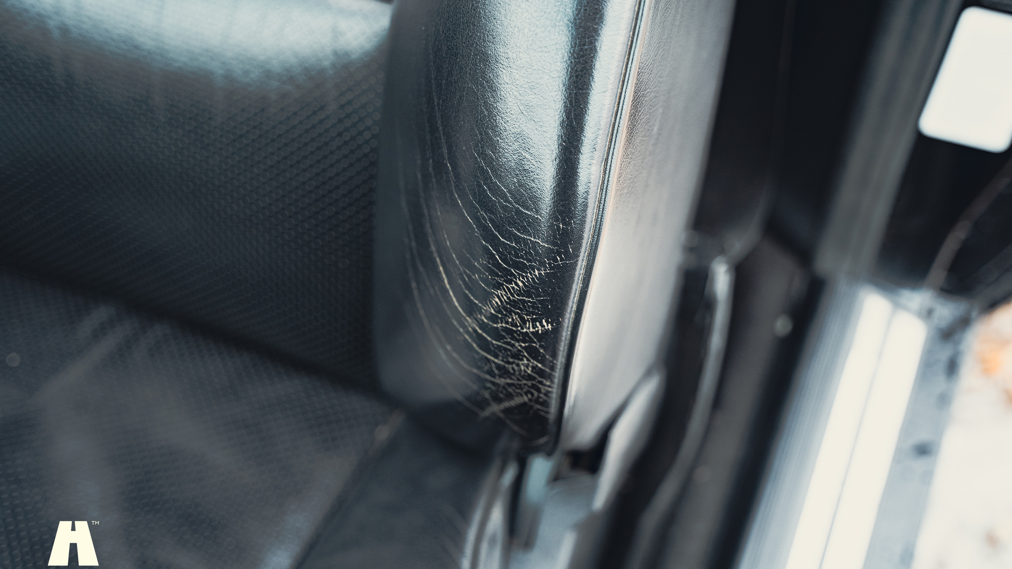 Interiörbild 1990 Mercedes 300 CE-24