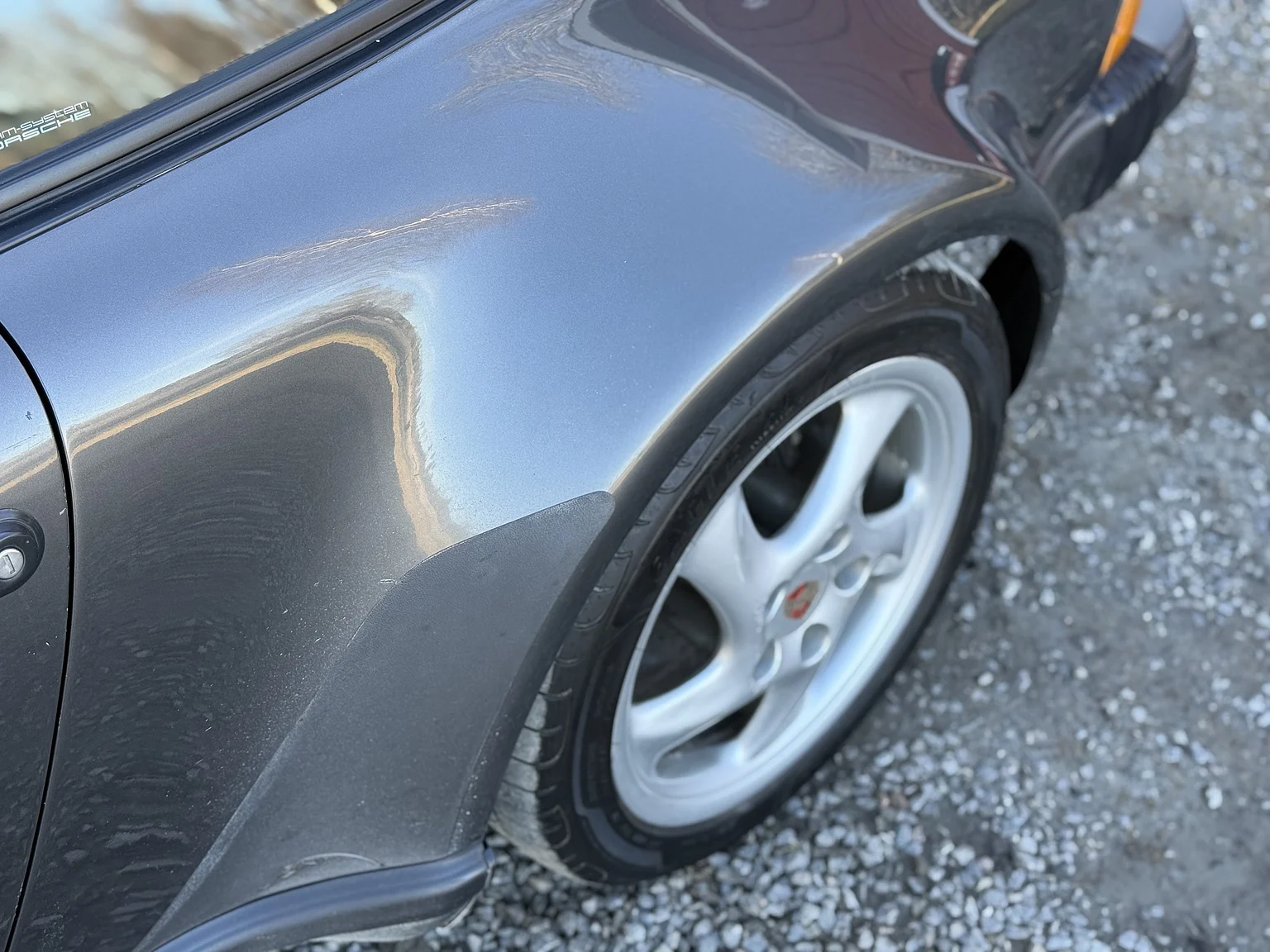 Exterior image of 1989 Porsche 911 / 930 3.3 Turbo 5-speed (37)