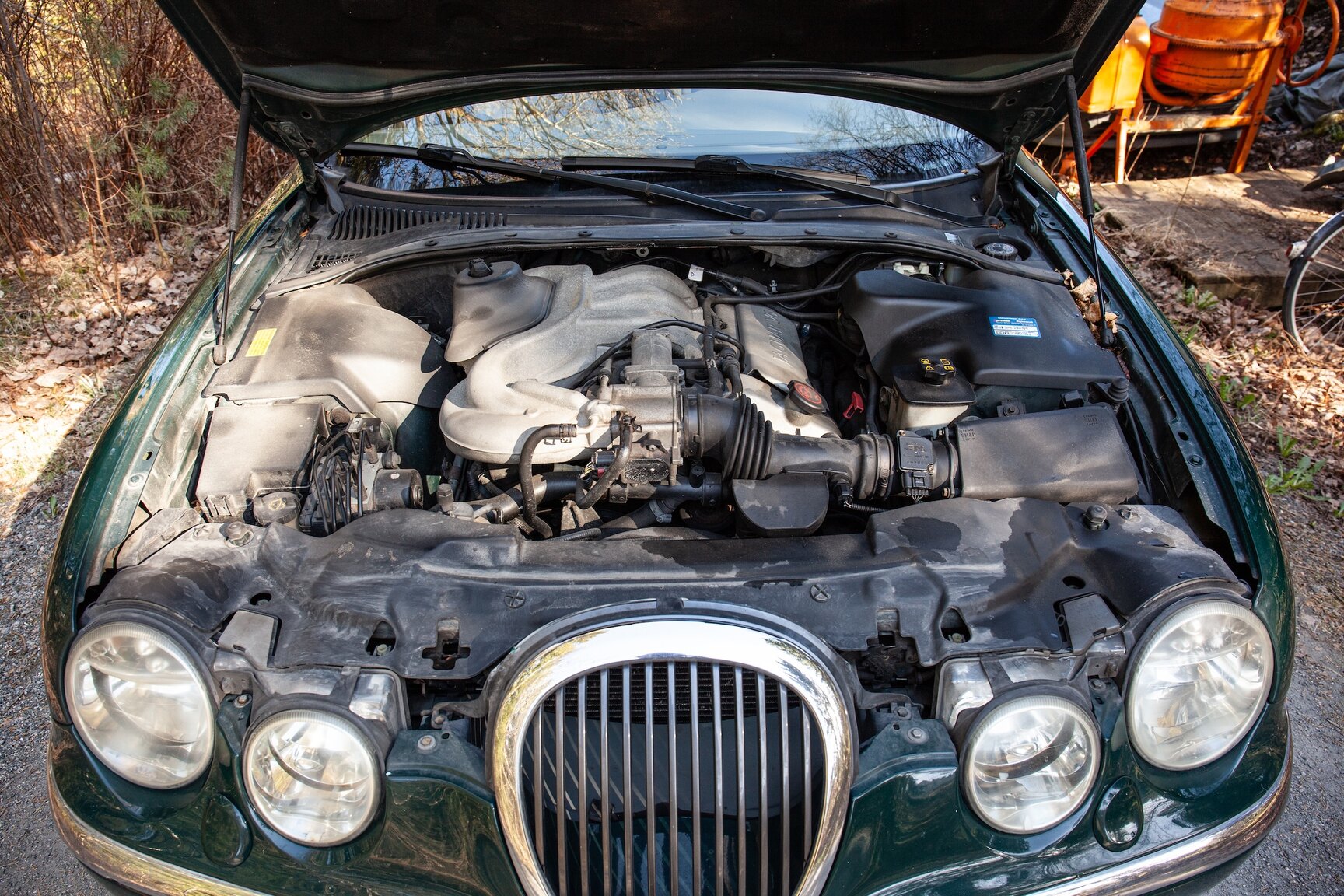 Image of 1999 Jaguar S-Type V6 mechanics