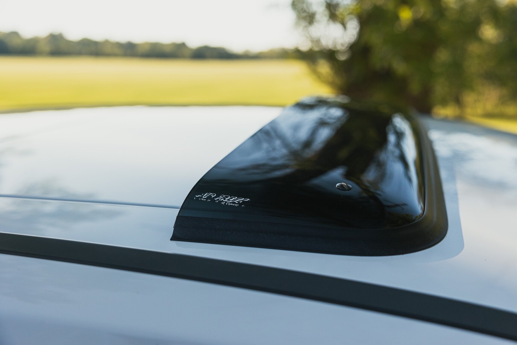 Exteriörbild på 1987 Mercedes-Benz 230E