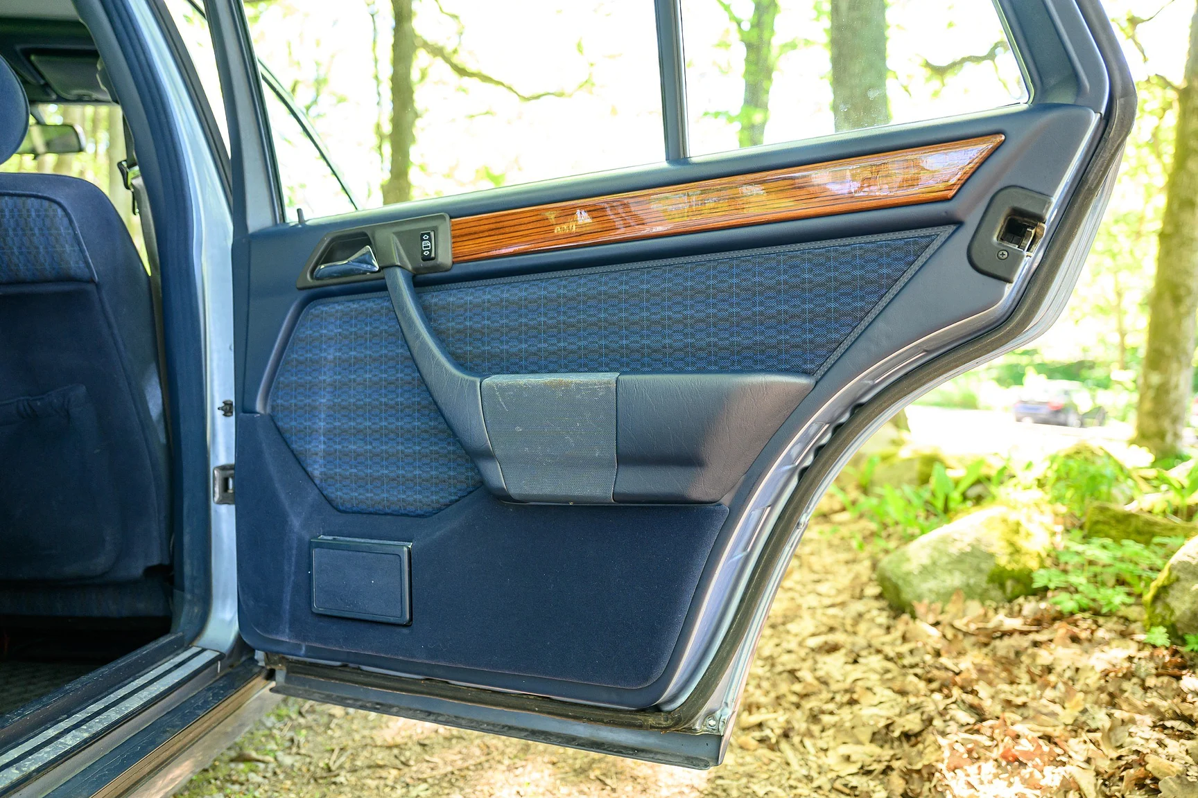 Innenraumfoto von 1992 Mercedes-Benz 300 TE (59)