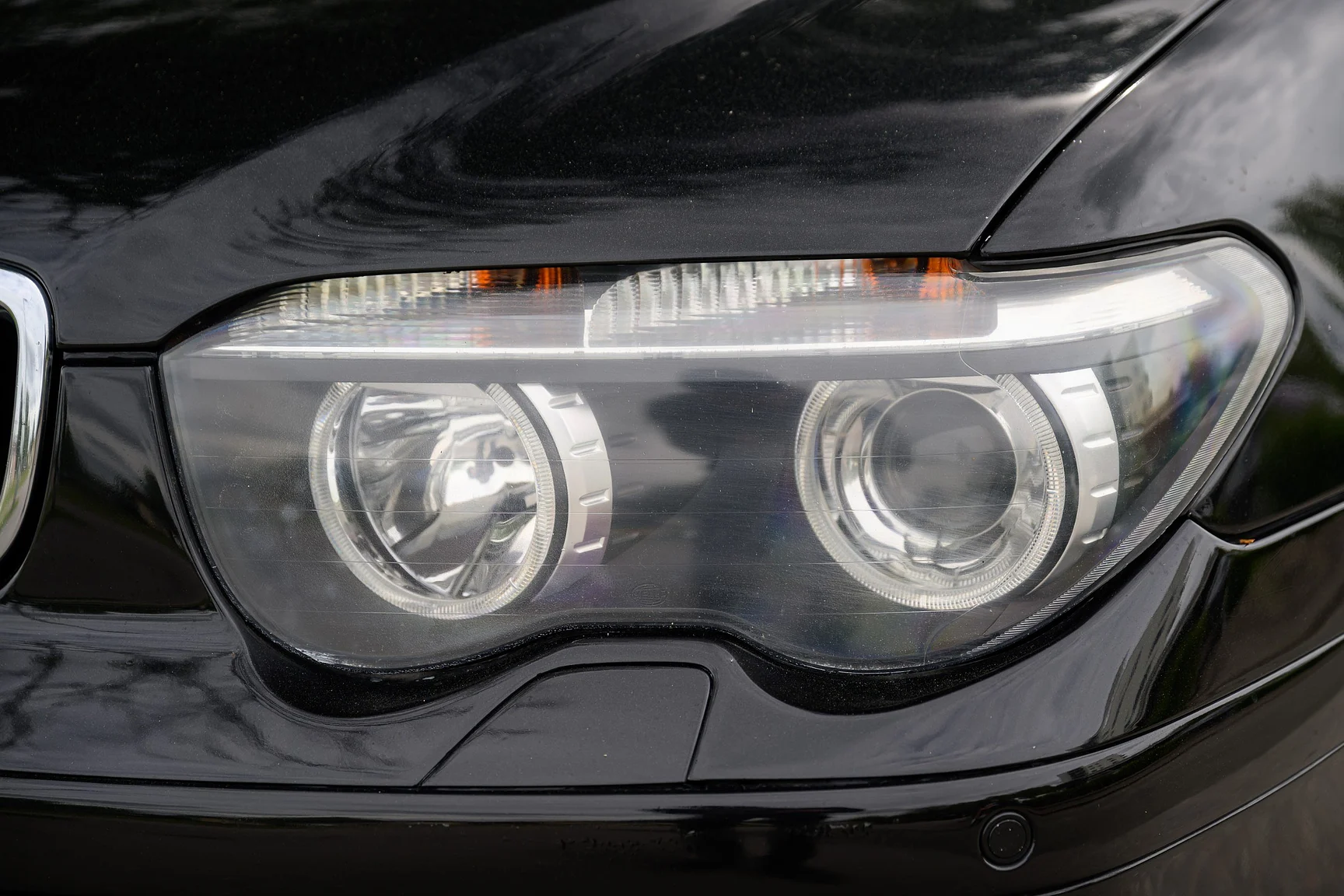 Exteriörbild på 2001 BMW 745i (29)