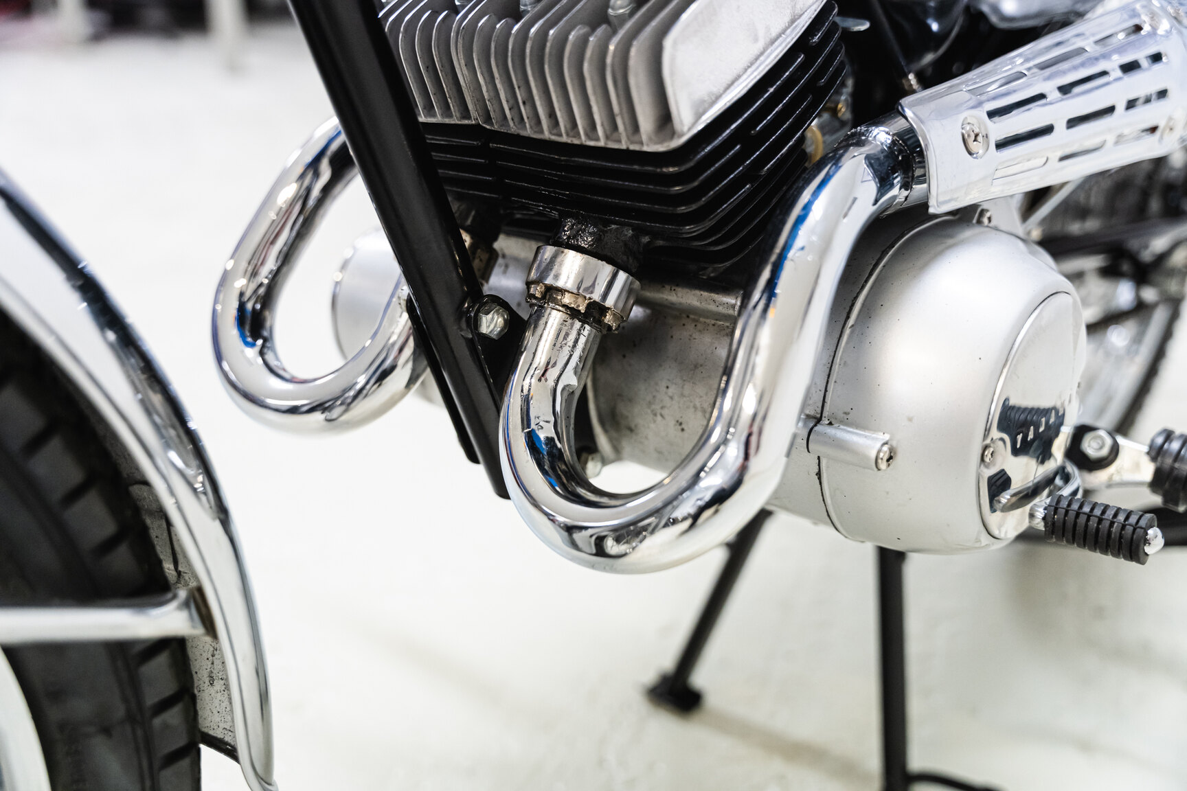 Image of 1969 Yamaha AS1C mechanics