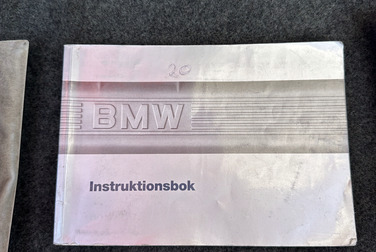 Documentation for 1988 BMW 325 Cabriolet (E30)