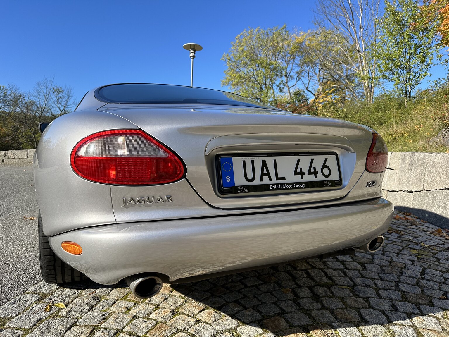 Exteriörbild på 2000 Jaguar XK 8