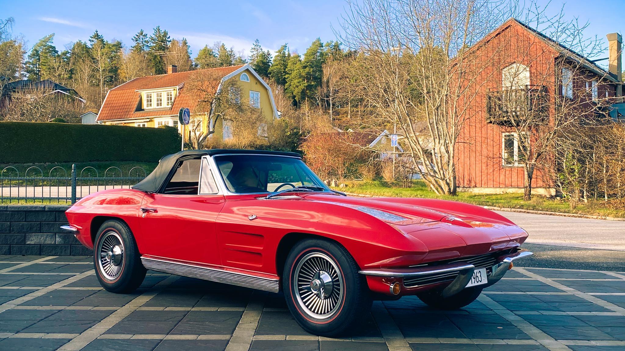 Exterior image of 1963 Corvette C2 Stingray