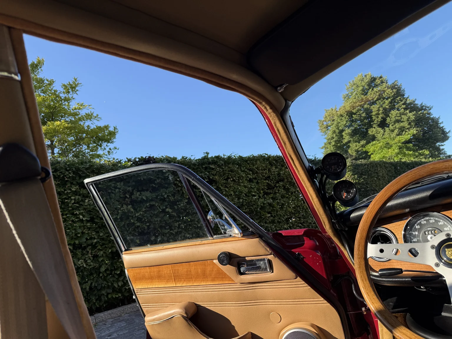 Innenraumfoto von 1970 Jaguar XJ12 Performance (18)