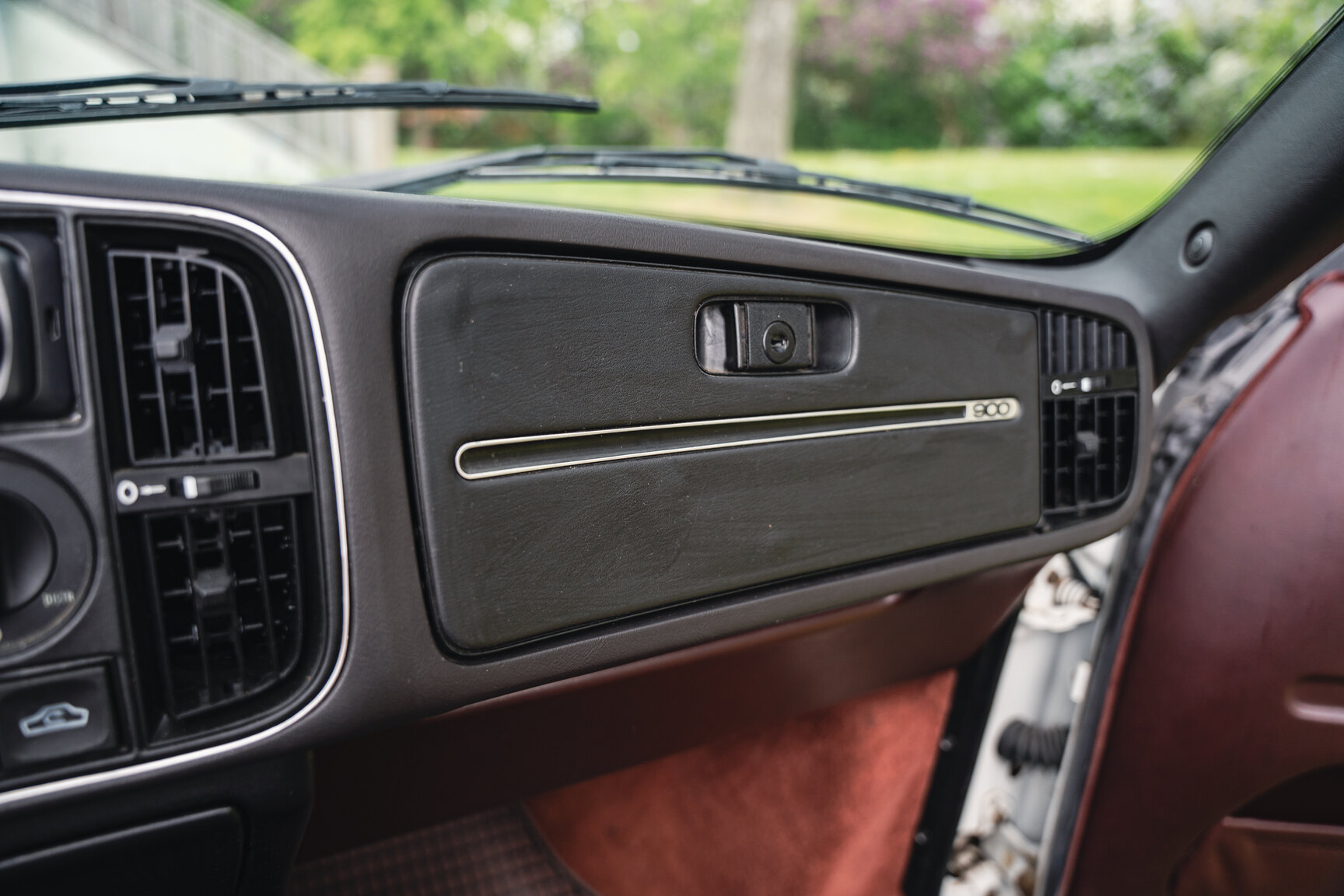 Interior image of 1987 Saab 900 Turbo Convertible