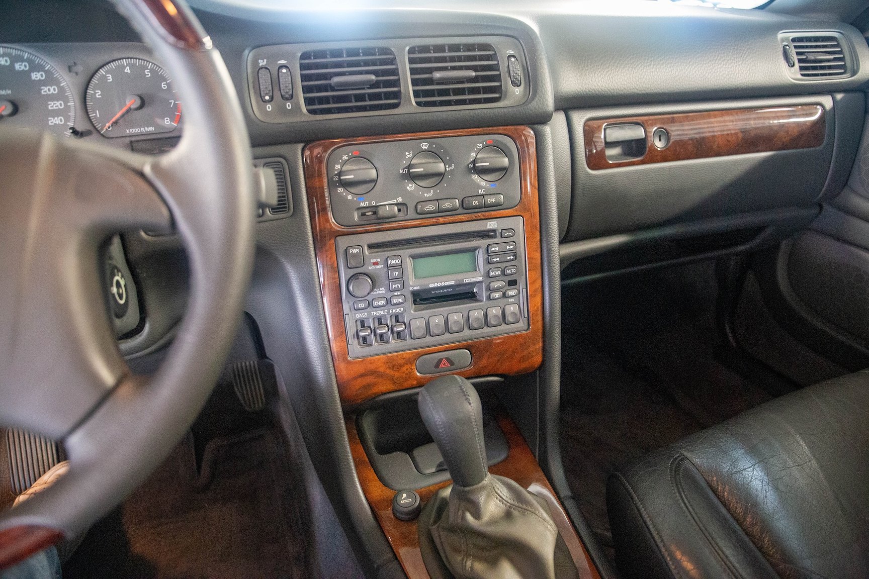 Innenraumfoto von 1999 Volvo C70 2.5 T Manuell