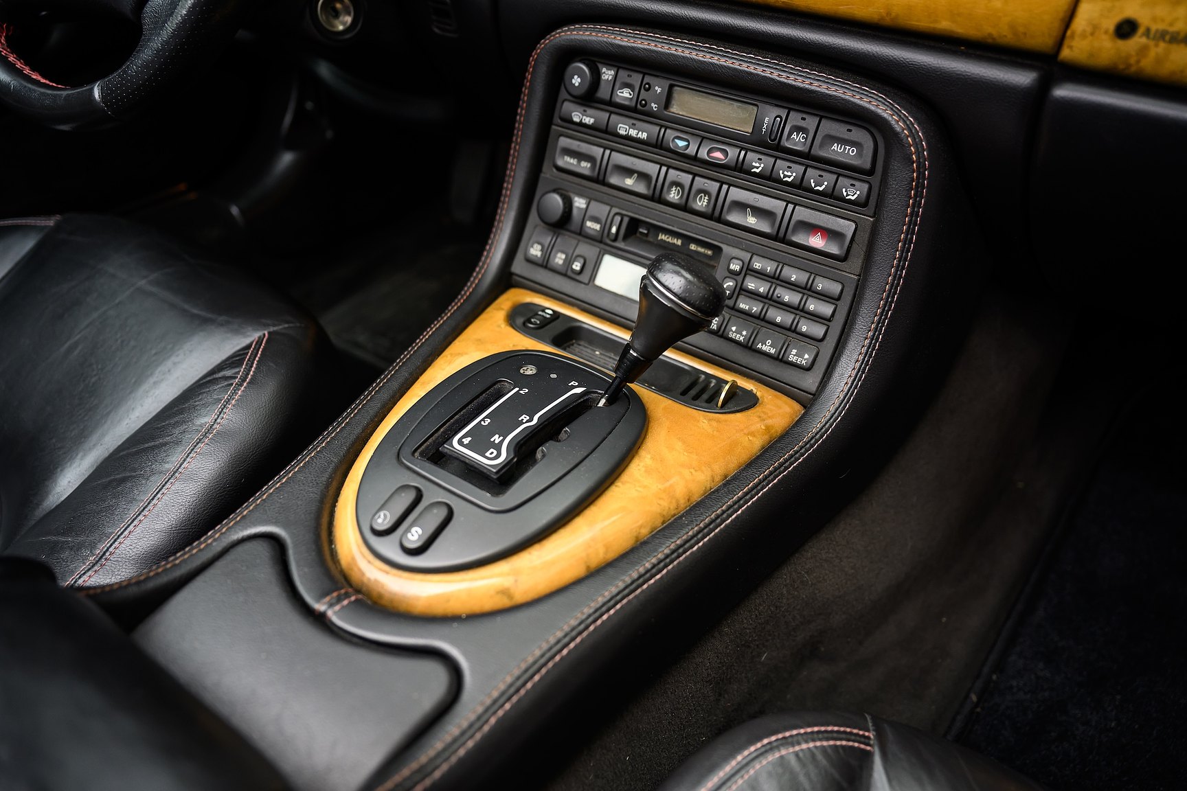 Interior image of 2001 Jaguar XKR Silverstone