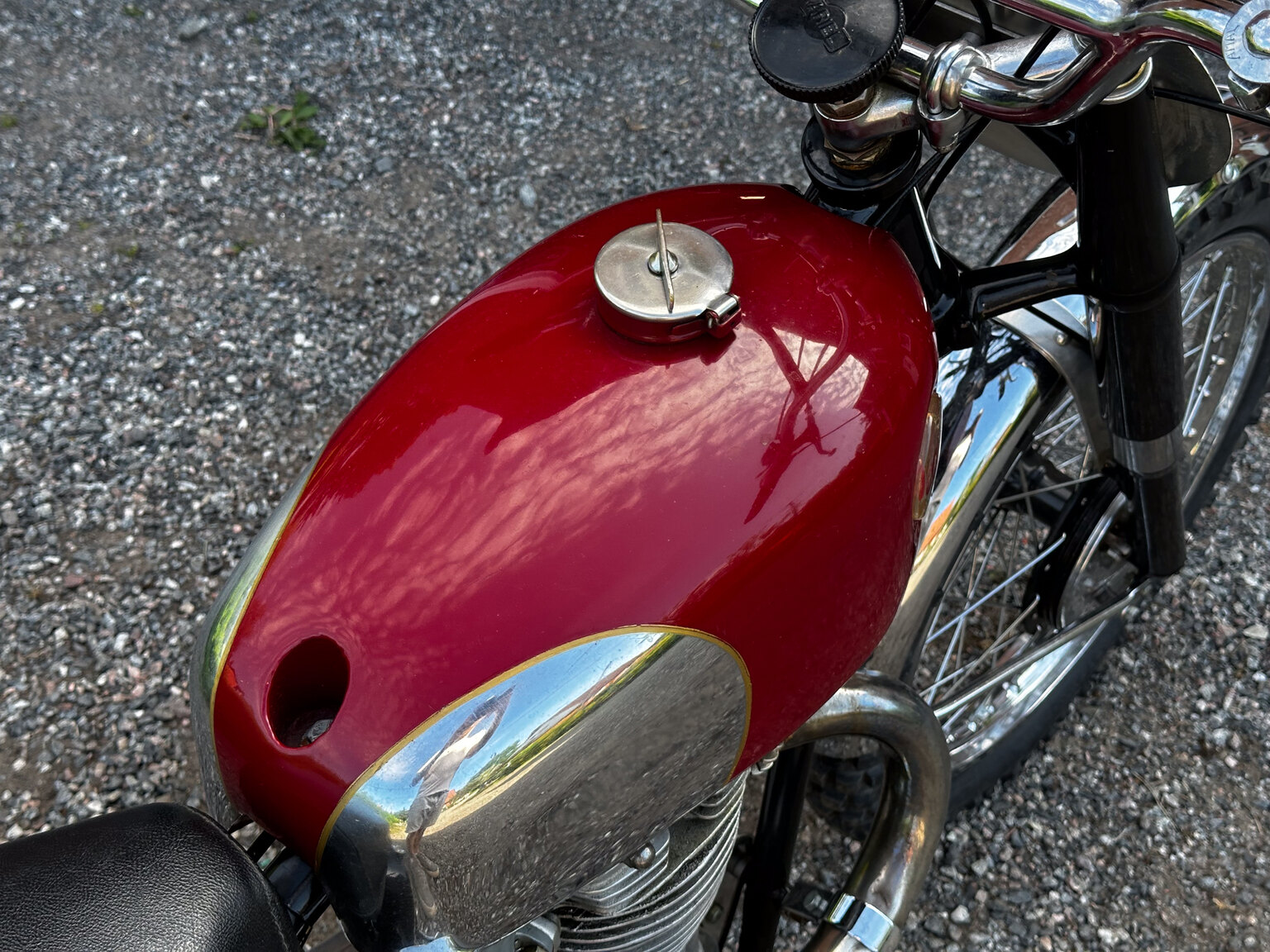 Aussenfoto 1954 Ariel HS 500