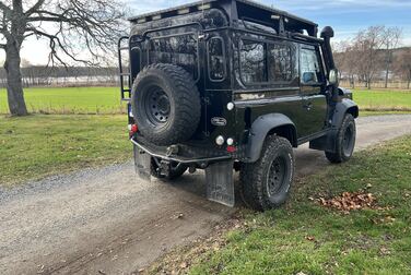 Exterior image of 2002 Land Rover Defender 90 2.5 Td5