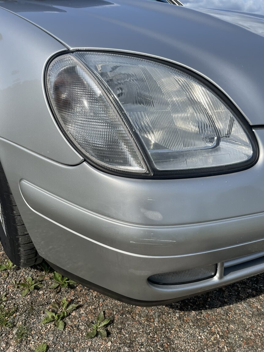 Exteriörbild på 1998 1998 MERCEDES BENZ SLK 230 