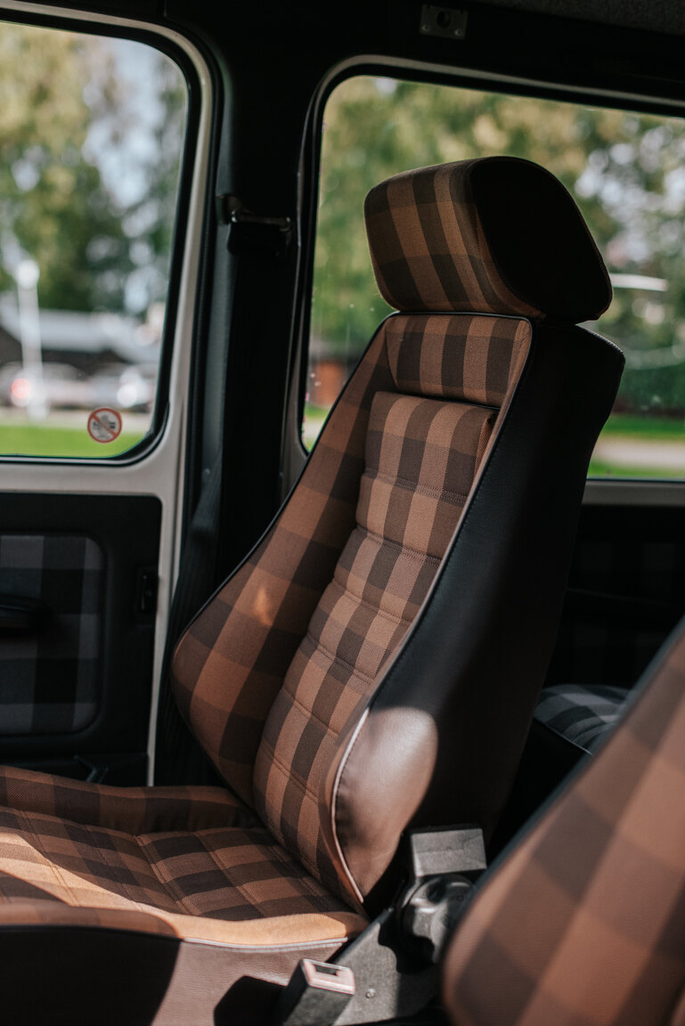 Interior image of 1989 Mercedes-Benz 300 GD