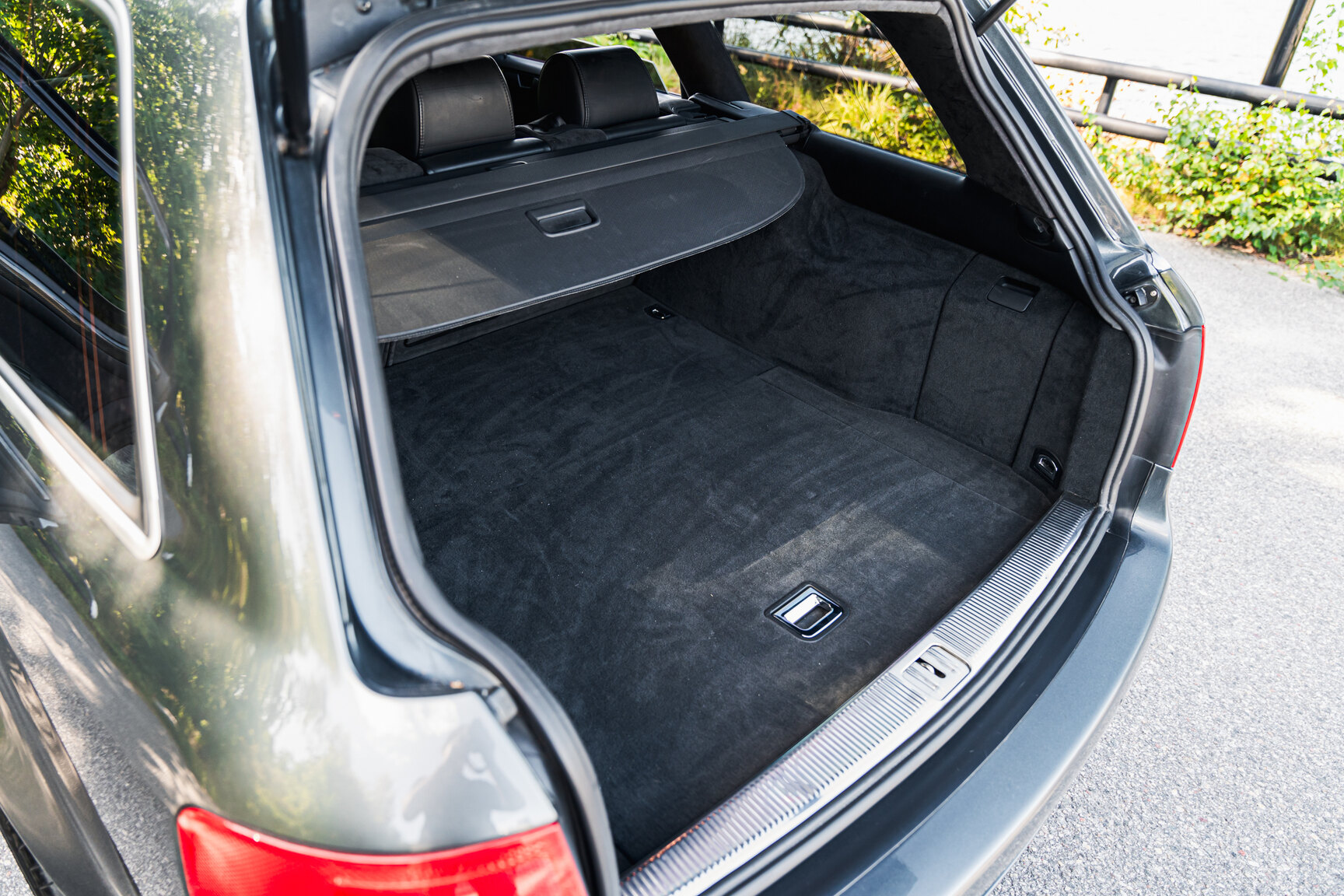 Interior image of 2003  Audi RS6 C5