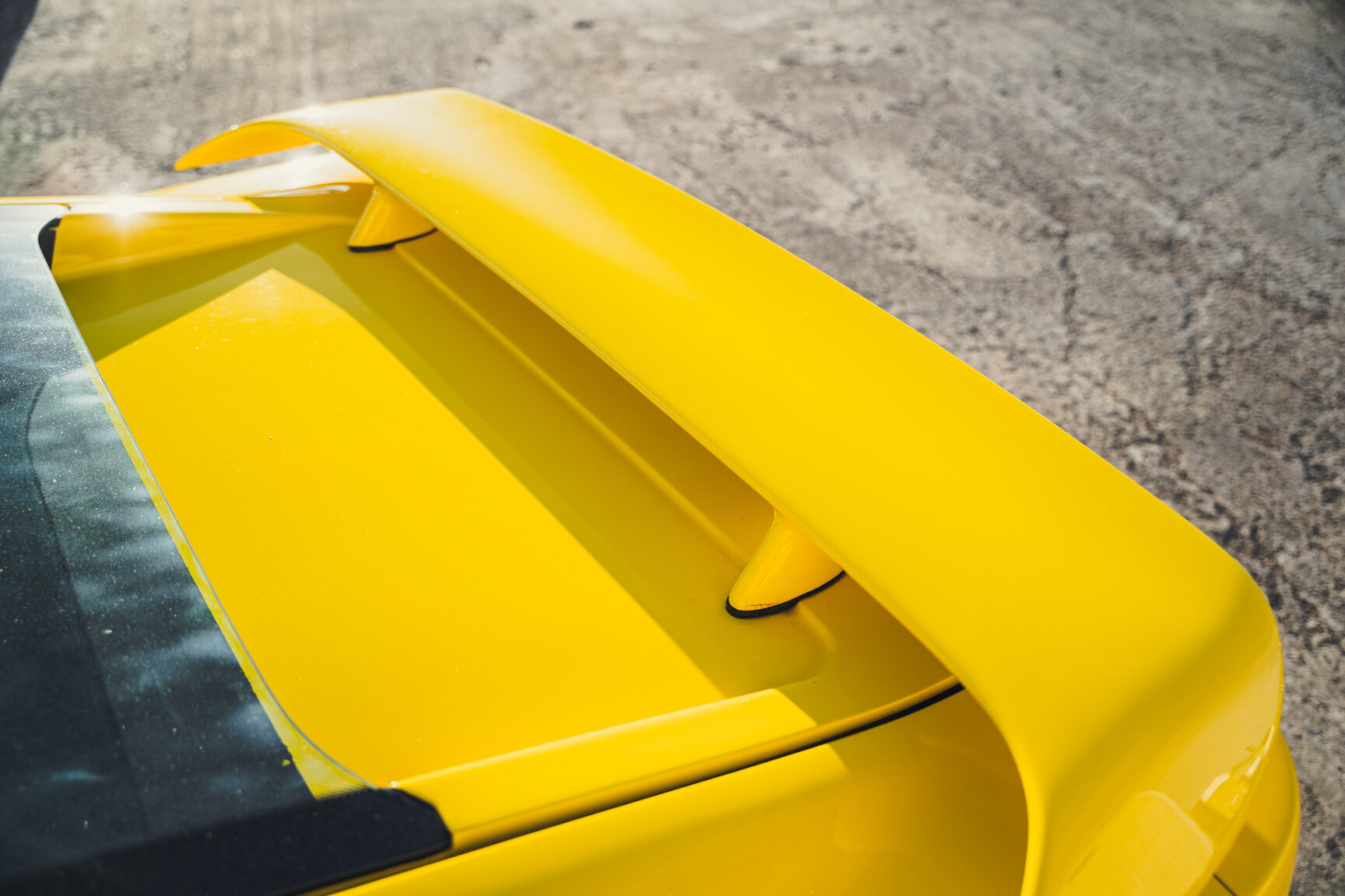 Exterior image of 1989 Lotus Esprit Turbo SE