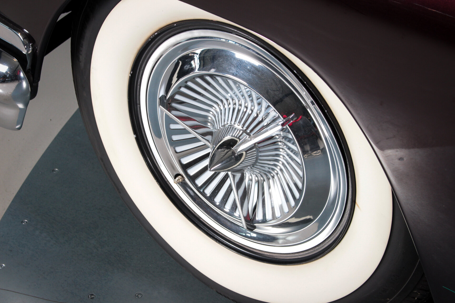 Exterior image of 1951 Lincoln Cosmopolitan 