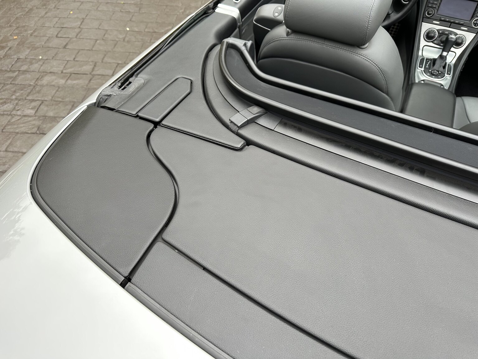 Exteriörbild på 2005 Mercedes-Benz SL 350